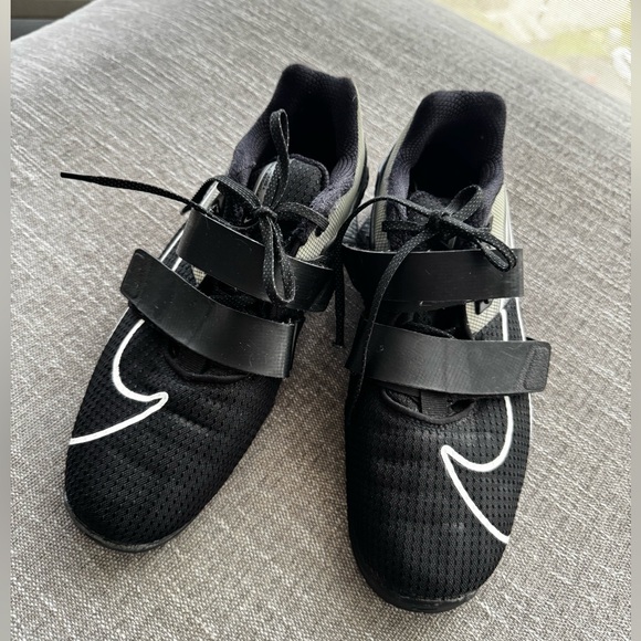 NIKE ROMELOS 4 WeighLifting ATHLETIC SHOES - Picture 3 of 11